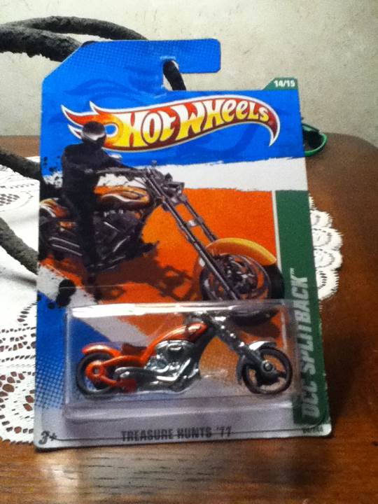 OCC Splitback - Holiday Hot Rods ’12 toy car collectible - Main Image 2