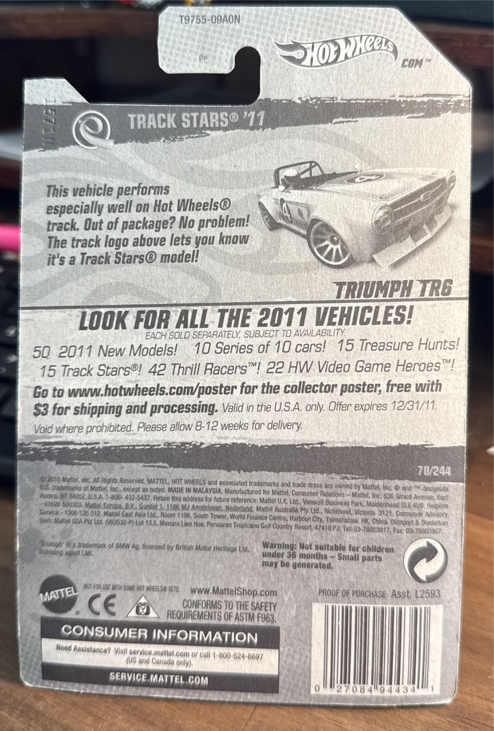 Triumph TR6 - Track Stars ’11 toy car collectible - Main Image 3