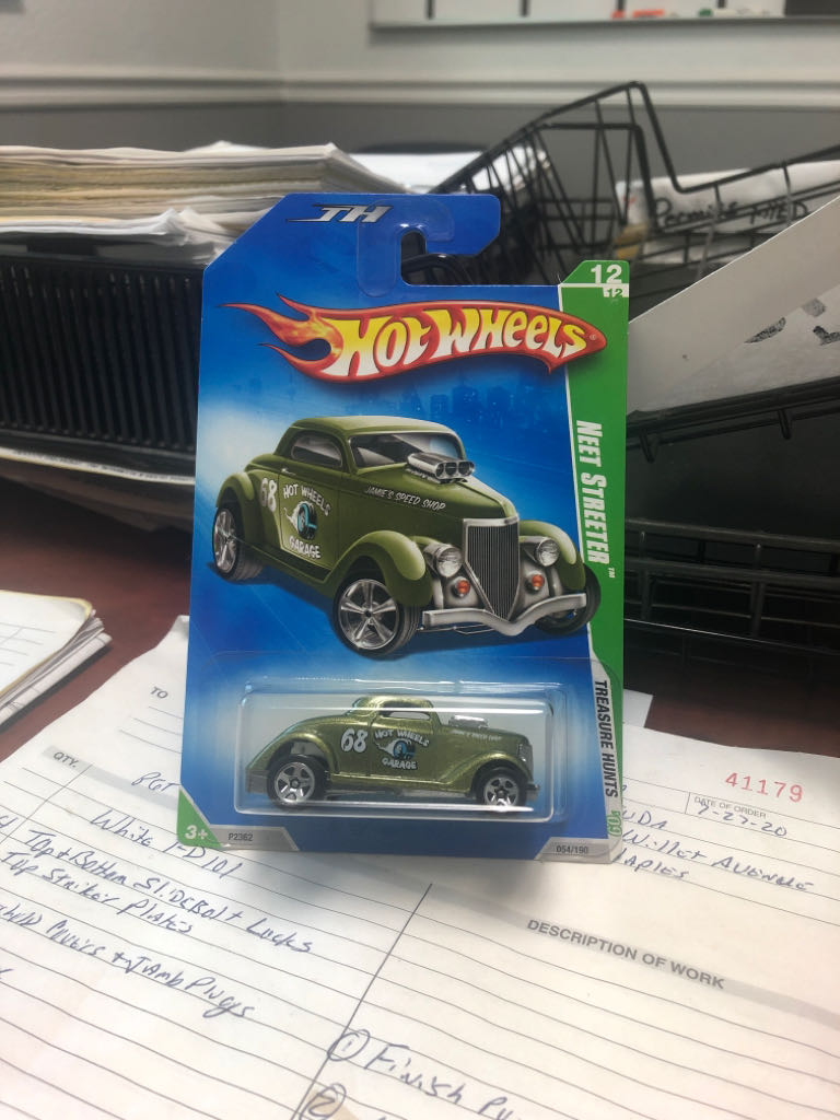 Neet Streeter(Treasure Hunt) - 2009 Treasure Hunt toy car collectible - Main Image 2