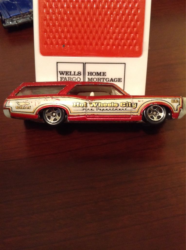 Custom 66 GTO Wagon  toy car collectible - Main Image 2