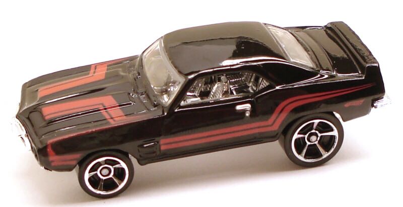 ’69 Pontiac Firebird T/A - Muscle Mania ’10 toy car collectible - Main Image 2