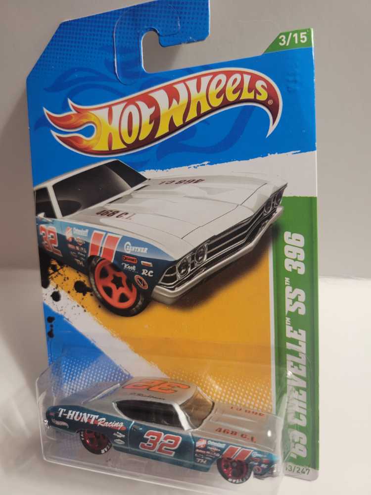 ’69 Chevelle SS 396 X3 - Treasure Hunts ’12 toy car collectible - Main Image 2