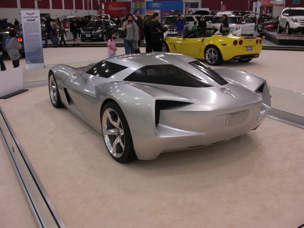 2009 Corvette Stingray Concept - Thrill Racers - City Stunt 12 toy car collectible - Main Image 4