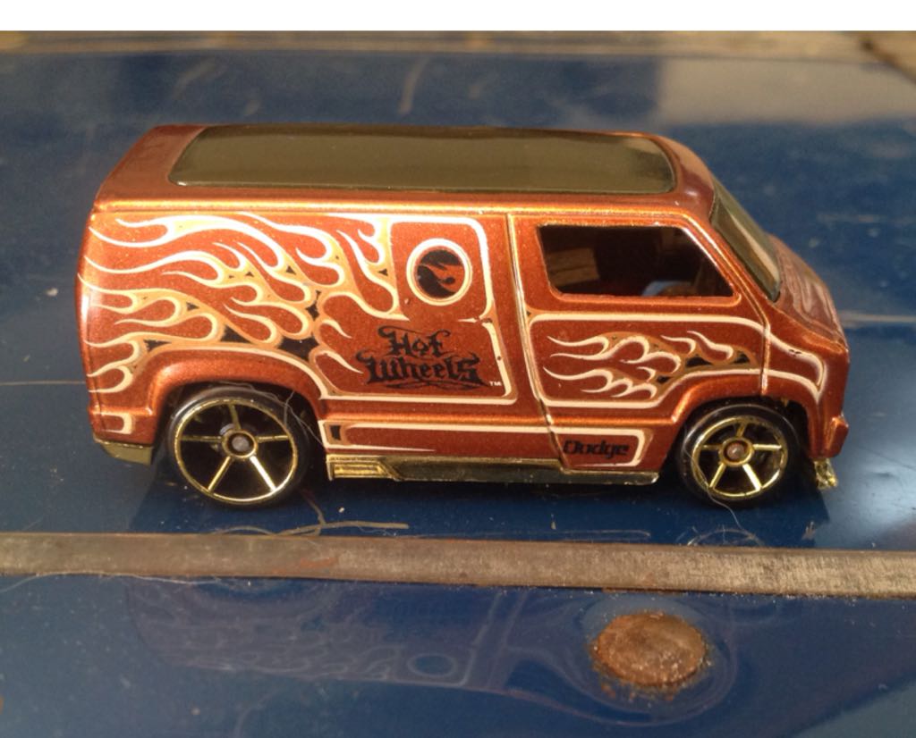 Custom ’77 Dodge Van - 2008 New Models toy car collectible - Main Image 2