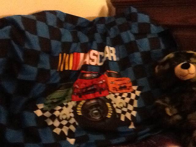 Ford Taurus Nascar (Loose) - Racing toy car collectible - Main Image 2