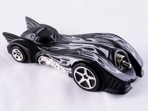 Hardnoze Batmobile - 2004 First Editions toy car collectible - Main Image 2