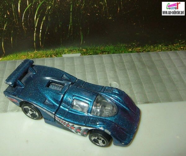 Sol-Aire CX4 - 2002 Hot Wheels toy car collectible - Main Image 2
