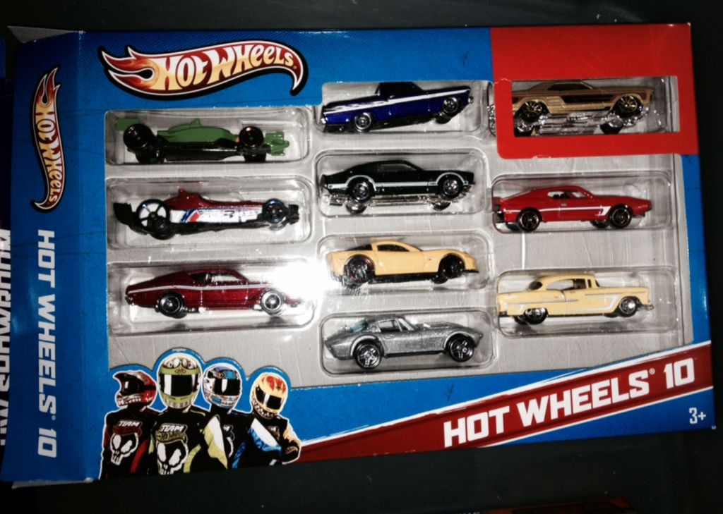 2012 Indycar Oval Course Race Car - Hot Wheels 10 Pack toy car collectible - Main Image 2