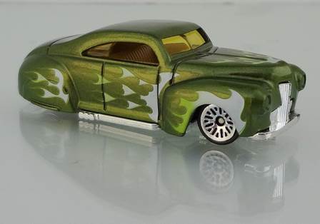 Tail Dragger - Heat Fleat ’11 toy car collectible - Main Image 2