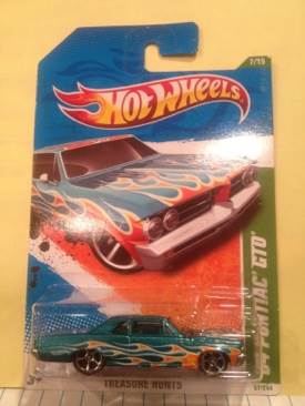 TH ’64 Pontiac GTO - Treasure Hunt toy car collectible - Main Image 1