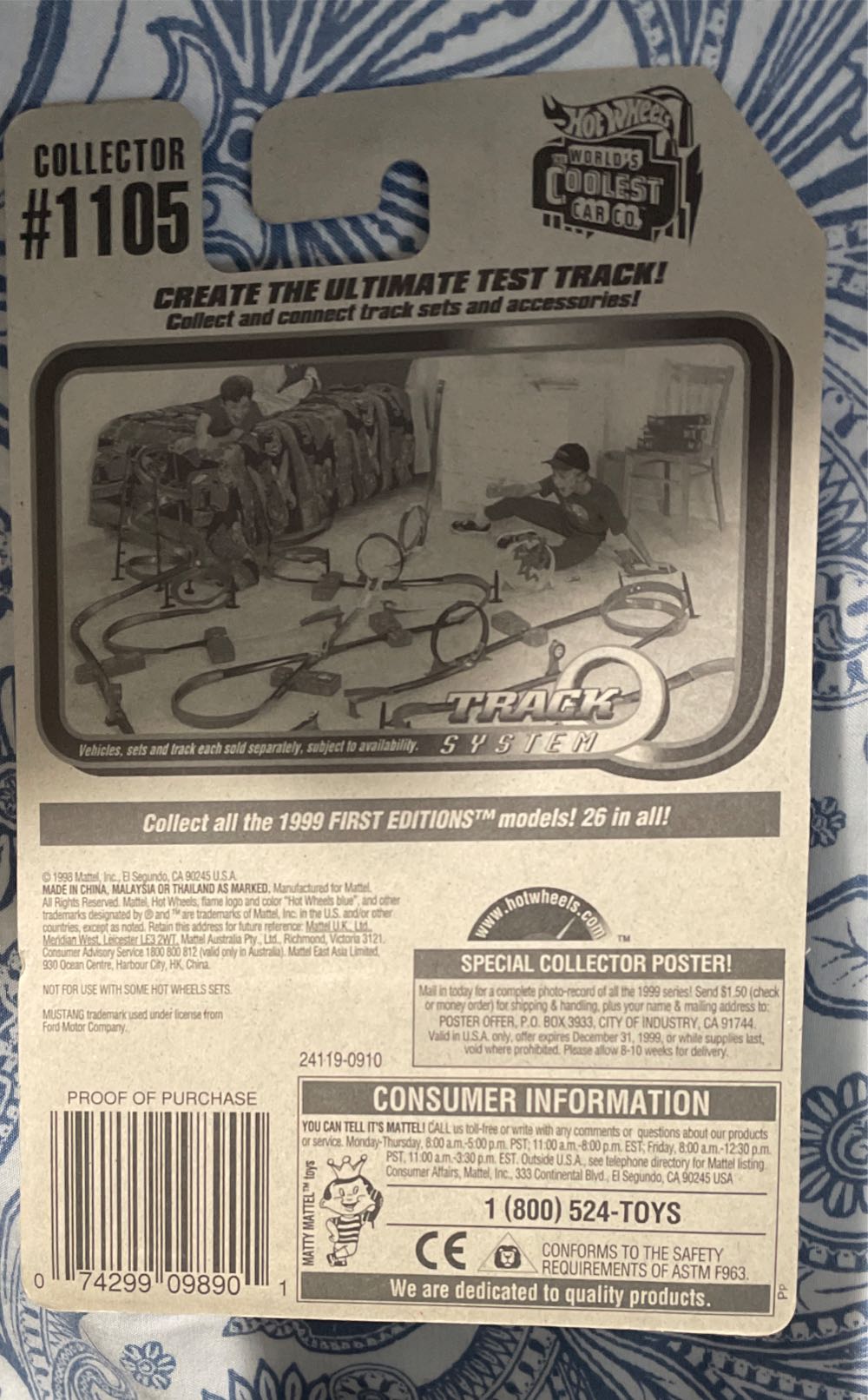 Mustang Mach 1 - Hot Wheels toy car collectible - Main Image 2