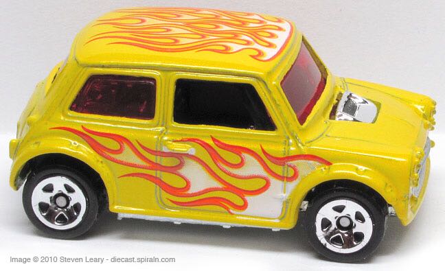 Morris Mini - ’09 Heat Fleet toy car collectible - Main Image 2
