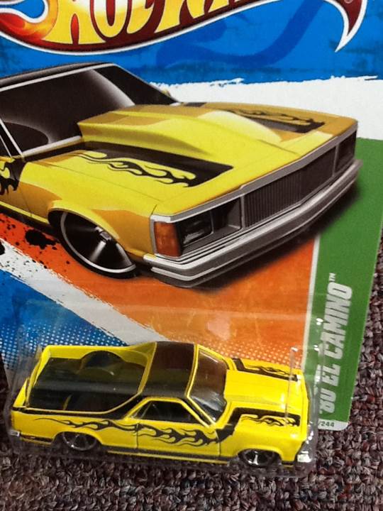13/15 ‘80 El Camino - 2011 - HW T-Hunt®️ toy car collectible - Main Image 2