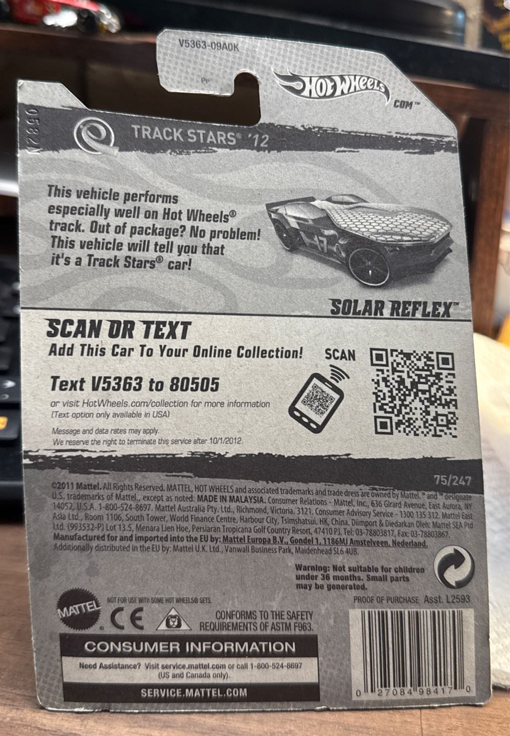 Solar Reflex - 2012 Track Stars toy car collectible - Main Image 3