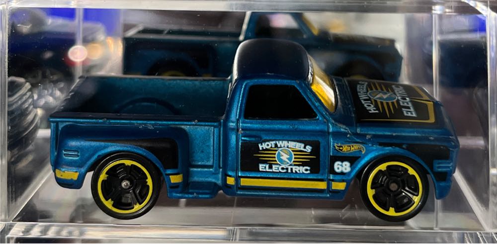 Custom 69 Chevy Pickup  toy car collectible - Main Image 4