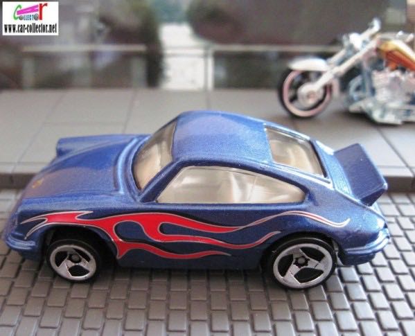 Porsche 911 Carrera - Hot Wheels toy car collectible - Main Image 2