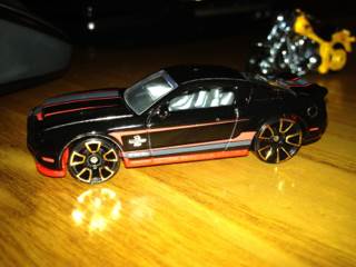 ‘10 Ford Shelby GT-500 Super Snake - Faster Than Ever ’12 toy car collectible - Main Image 2