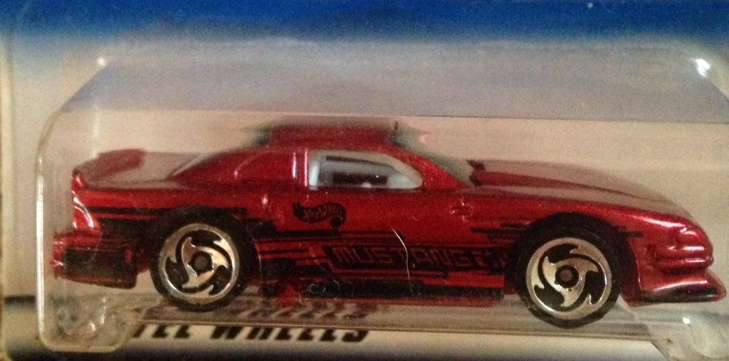 Hot Wheels Mustang Cobra - Hot Wheels toy car collectible - Main Image 2
