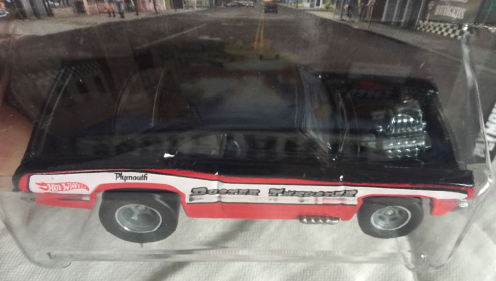 Plymouth Duster Thruster - 2011 Hot Wheels Boulevard toy car collectible - Main Image 2