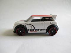 Mini Cooper S Challenge - New Models toy car collectible - Main Image 2