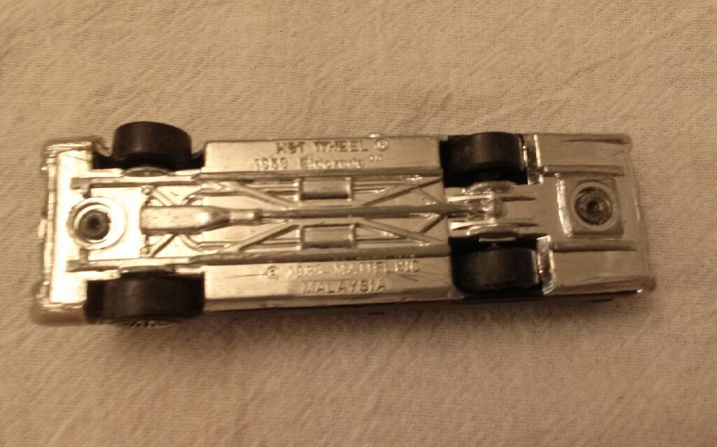 1959 Eldorado - Motorin’ Music toy car collectible - Main Image 2