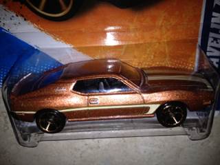 AMC Javelin AMX - Faster Than Ever ’11 toy car collectible - Main Image 2