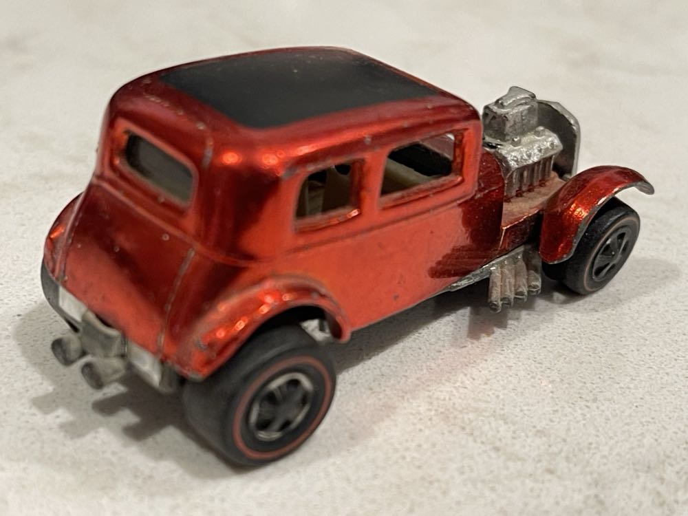 Classic 32 Ford Vicky - 1969 Hot Wheels toy car collectible - Main Image 2