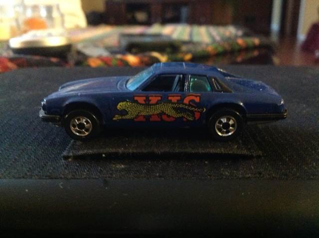 Jaguar XJS - 1982 Hot Wheels toy car collectible - Main Image 2