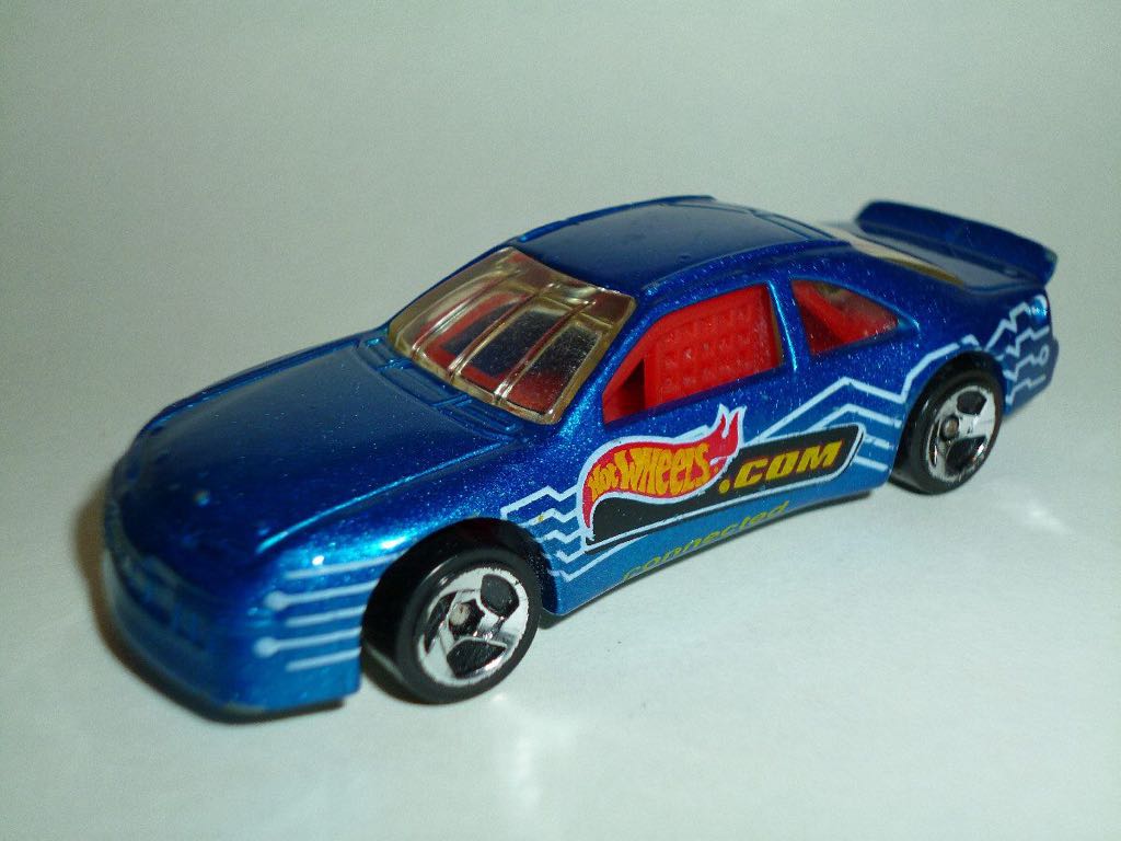 1989 T-bird Stocker - Mainline toy car collectible - Main Image 2