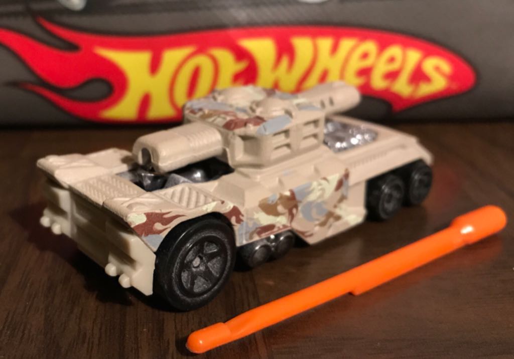 Invader - Mainline toy car collectible - Main Image 2