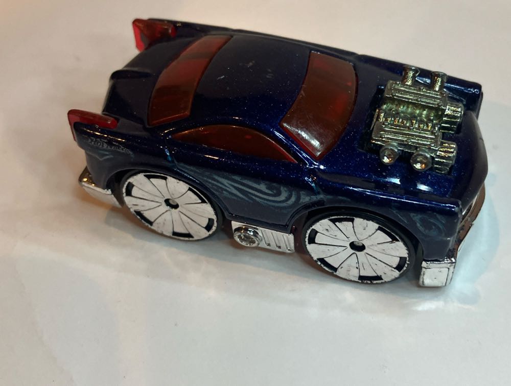 Brick Cutter - First Editions: Blings toy car collectible - Main Image 4