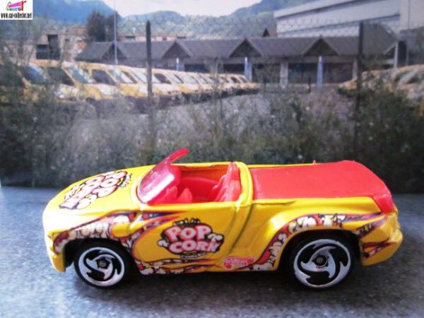 Dodge Sidewinder - 2000 Snack Time Series toy car collectible - Main Image 2