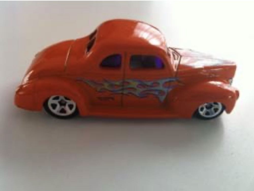 Ford Coupe ‘40 - 2002 First Editions toy car collectible - Main Image 3