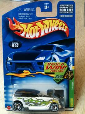 Hot Wheels 2002 Treasure Hunt - 2002 Treasure Hunt Series toy car collectible - Main Image 1