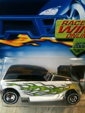 Hot Wheels 2002 Treasure Hunt - 2002 Treasure Hunt Series toy car collectible - Main Image 2