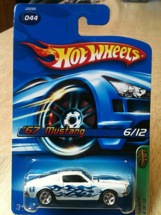 Treasure Hunt 1967 Mustang - Treasure Hunt toy car collectible - Main Image 1