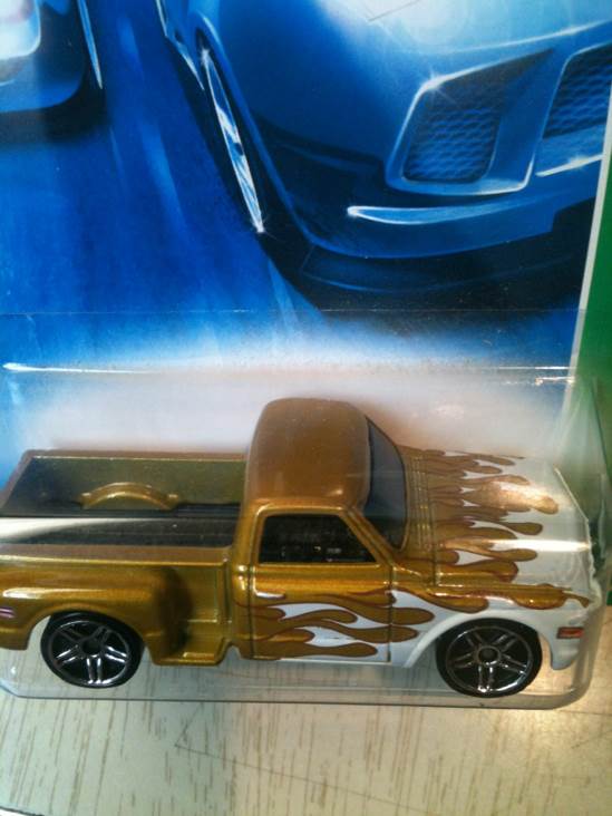 Treasure Hunt 1969 Custom Chevy - Treasure Hunt toy car collectible - Main Image 2