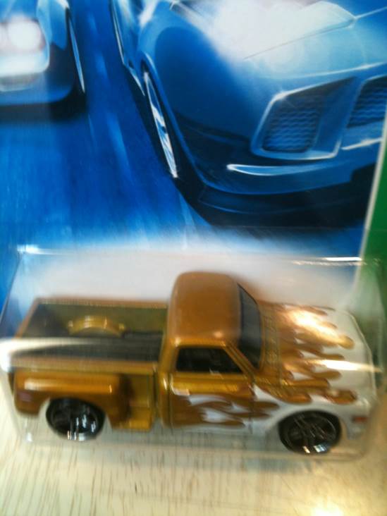 Custom ’69 Chevy - Treasure Hunts 2007 toy car collectible - Main Image 2