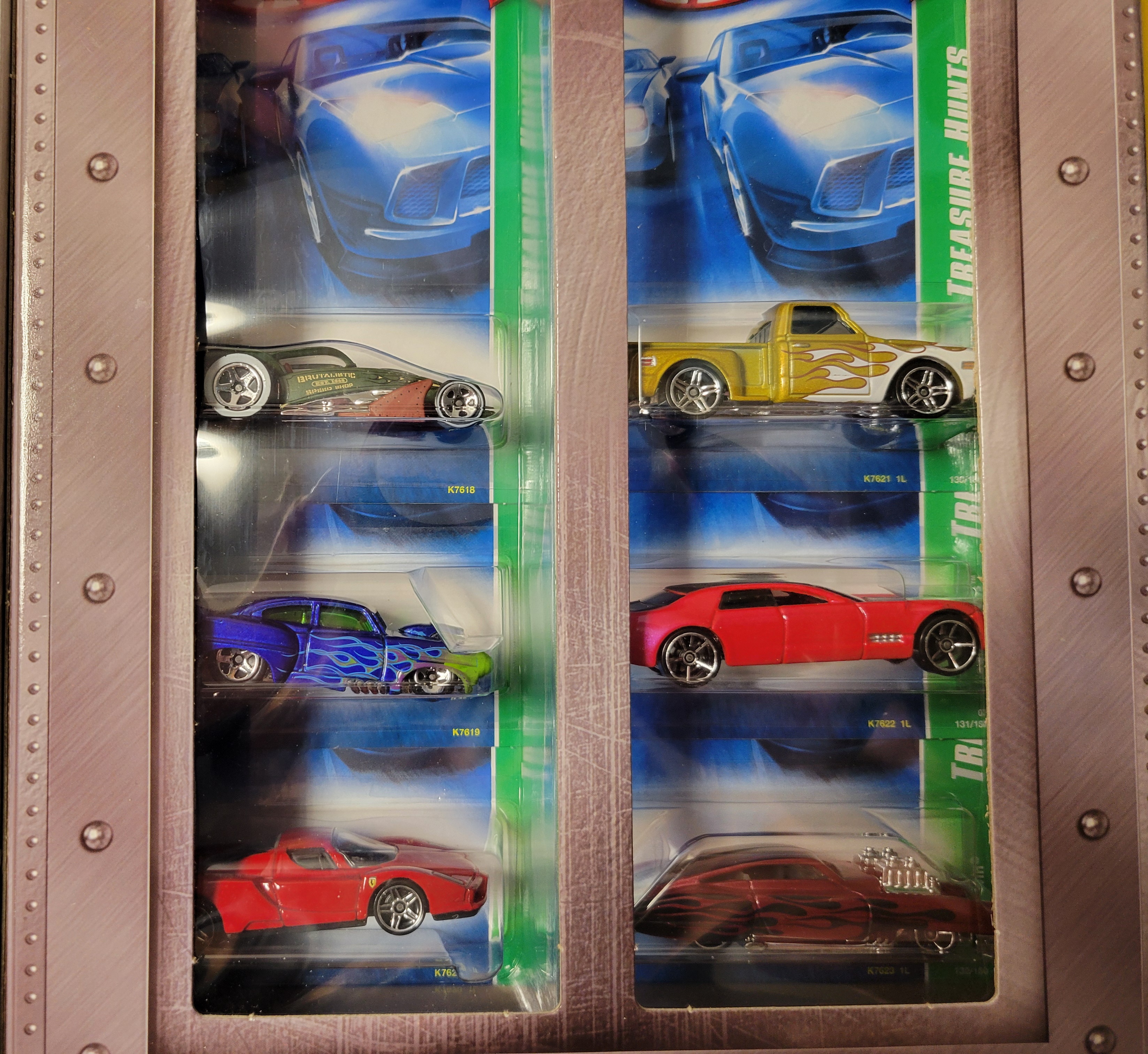 Cadillac V16 ($TH) - Treasure Hunts 2007 toy car collectible - Main Image 3