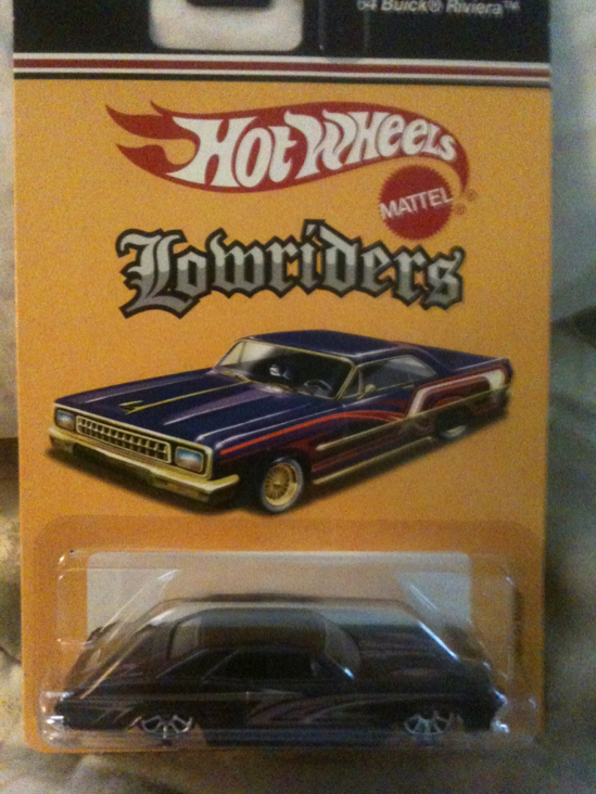 1964 Buick Riviera Red - Lowriders toy car collectible - Main Image 2