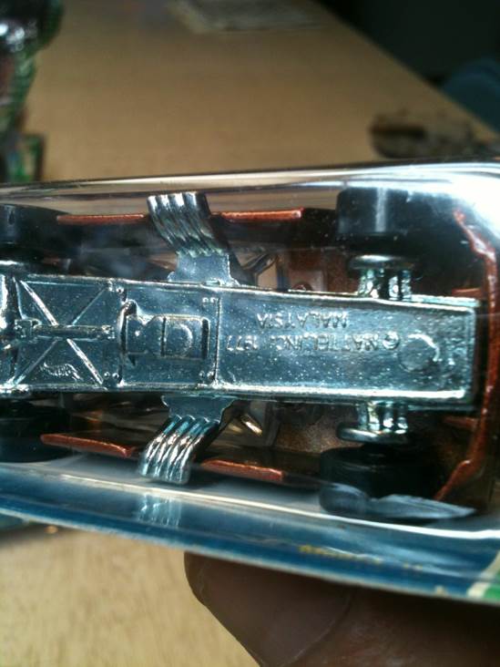 Dodge Challenger Funny Car - Treasure Hunts 2008 toy car collectible - Main Image 2