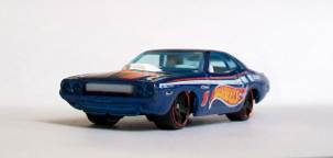 ’70 Dodge Hemi Challenger - HW Racing ’12 toy car collectible - Main Image 2