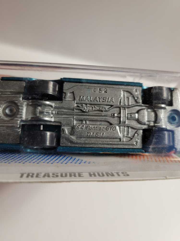 ’64 Pontiac GTO Open Box - Treasure Hunts ’11 toy car collectible - Main Image 3