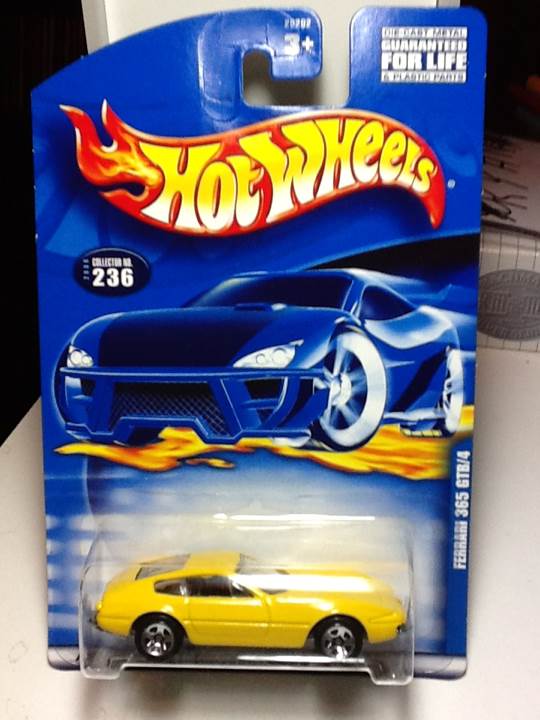 Ferrari 365 GTB/4 - Ferrari Series toy car collectible - Main Image 1