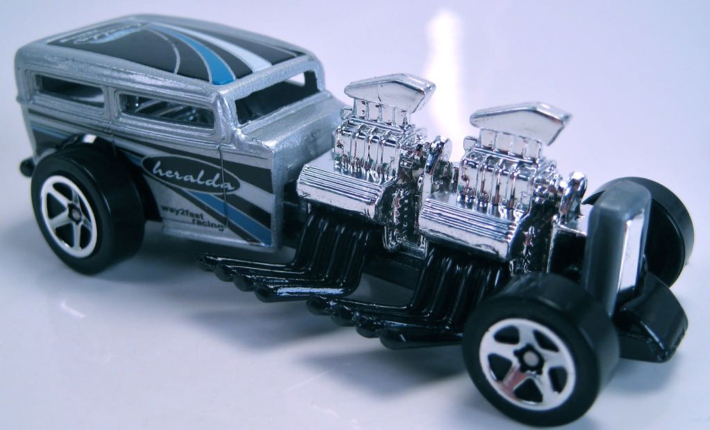 2000 Way 2 Fast - Mainline toy car collectible - Main Image 2