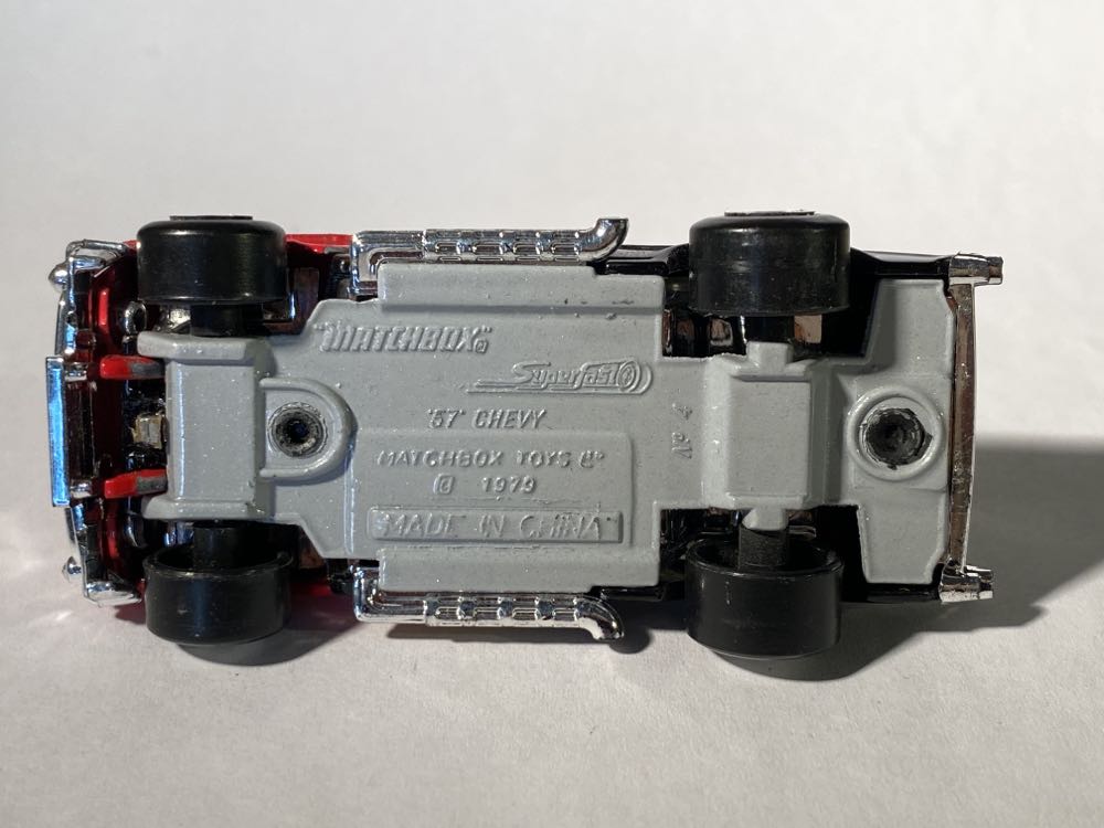 Matchbox 57 Chevy  - Superfast toy car collectible - Main Image 3