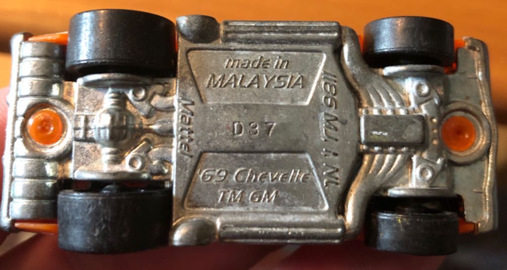 ’69 Chevelle - Track Stars ’11 toy car collectible - Main Image 2