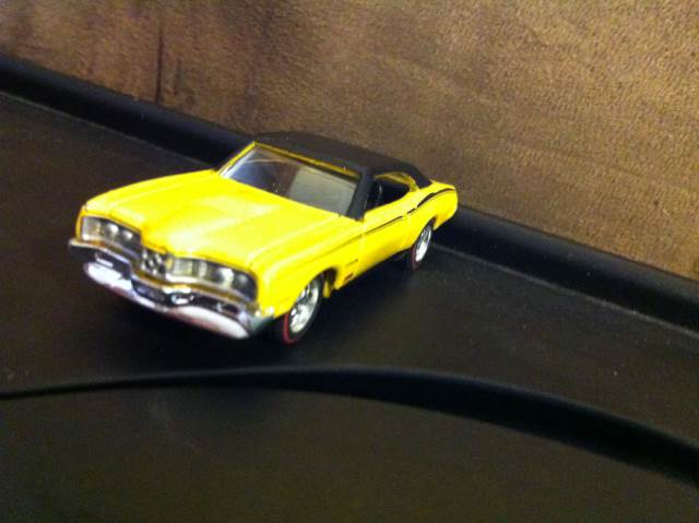 ‘70 Mercury Cyclone - 2009 - HW Larry’s Garage toy car collectible - Main Image 2