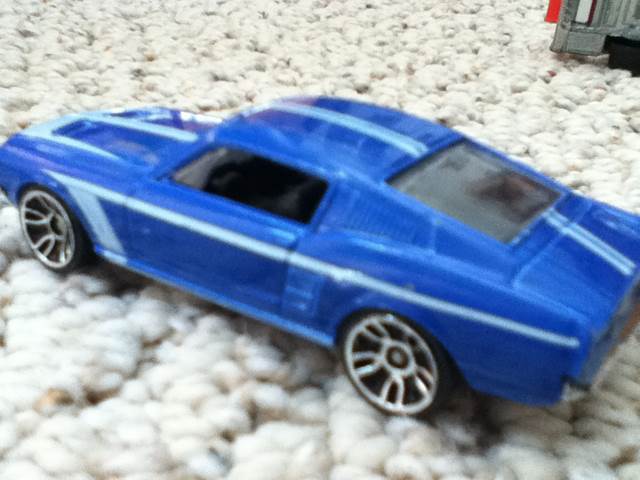 Ford Mustang Fastback - Hotwheels toy car collectible - Main Image 2