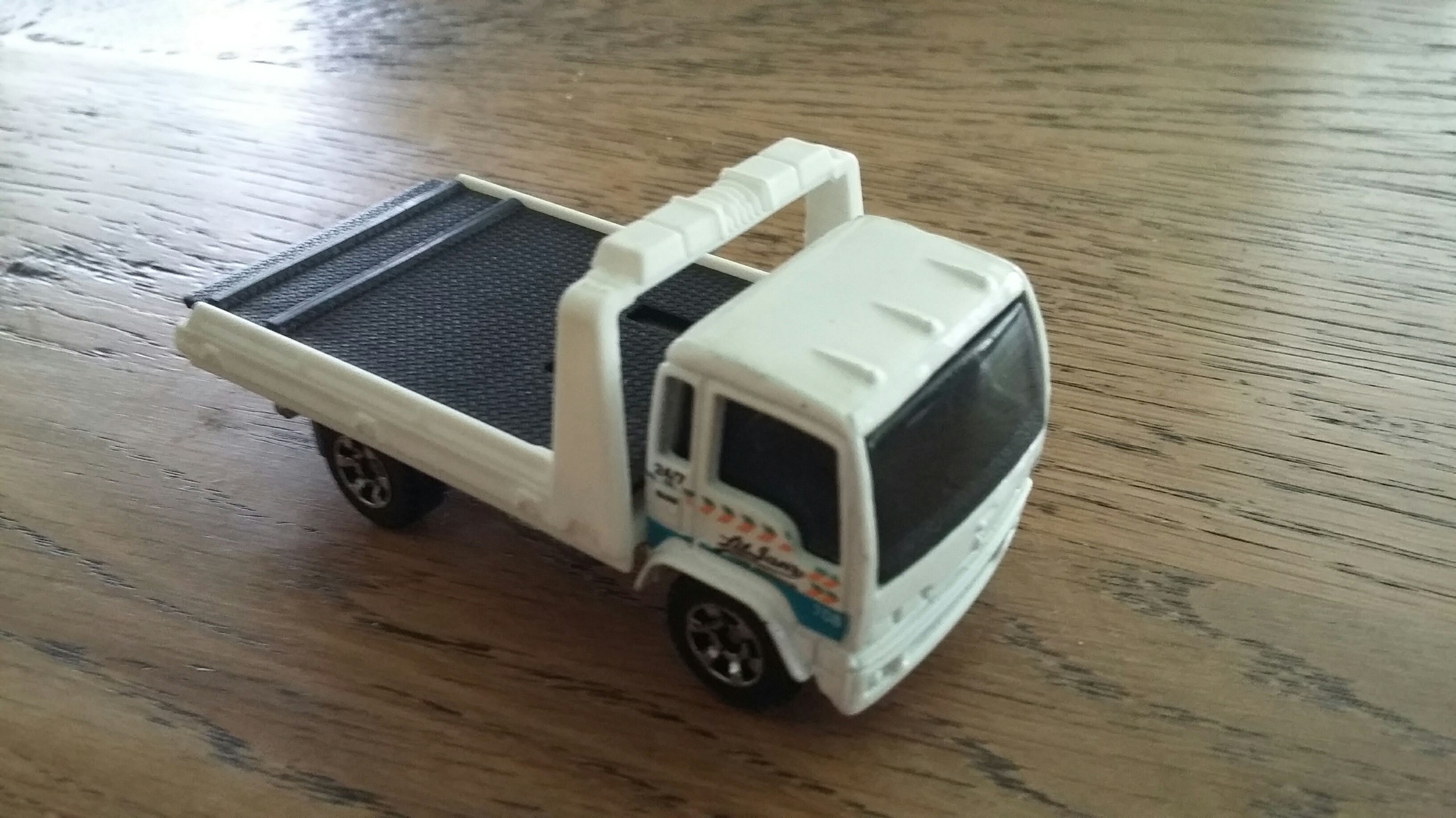 Volkswagon Deluxe Station Wagon